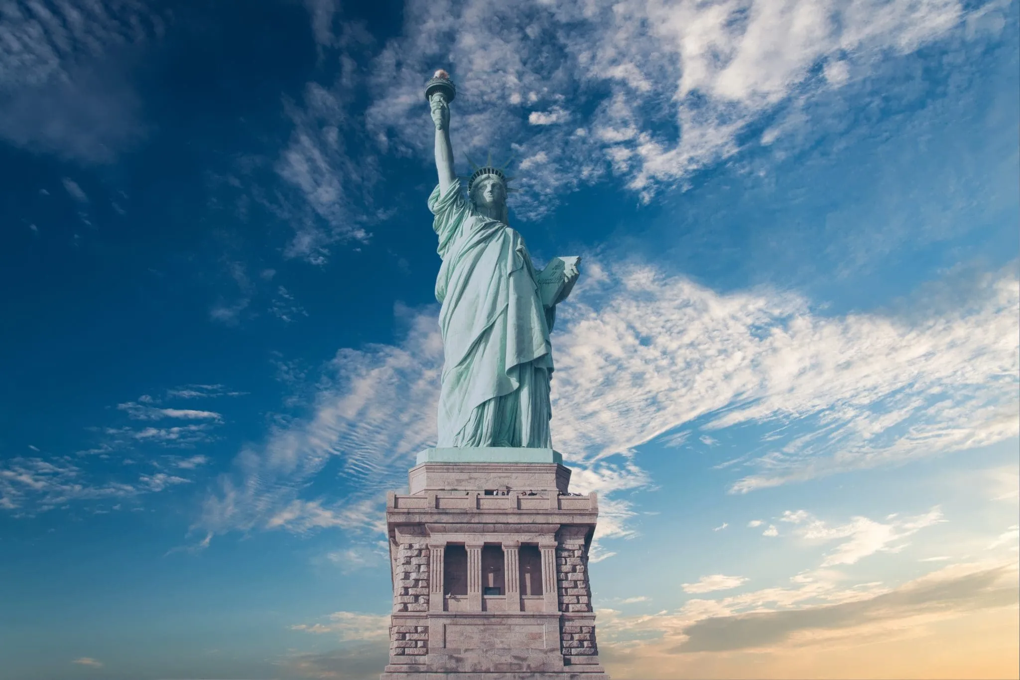 statue of liberty during government shutdown